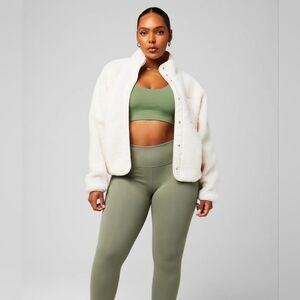 NWT Khloé The Fall Edit - Tahoe Teddy Jacket